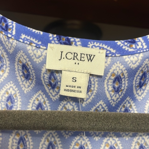 J. Crew | Sleeveless Blouse Relaxed Style - Picture 5 of 8